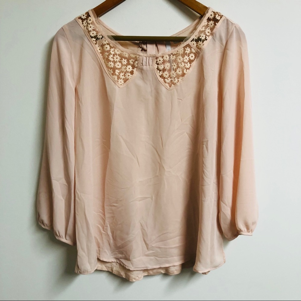 LAUREN CONRAD Women’s Romantic Blouse